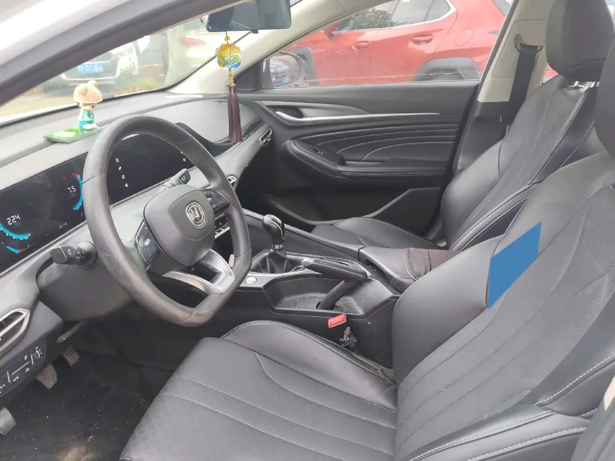 2020 ChangAn Eado 1.6L 128HP L4 5MT,autocango,china used car exporter,china ev exporter,chinese used car exporter,chinese used ev exporter