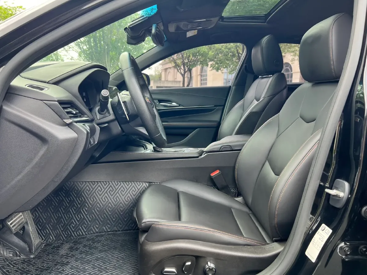 2021 Cadillac CT4 2.0T 237HP L4 8AT,autocango,china used car exporter,china ev exporter,chinese used car exporter,chinese used ev exporter