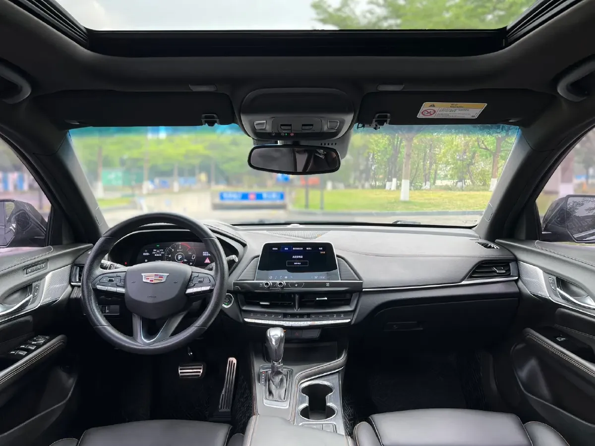 2021 Cadillac CT4 2.0T 237HP L4 8AT,autocango,china used car exporter,china ev exporter,chinese used car exporter,chinese used ev exporter