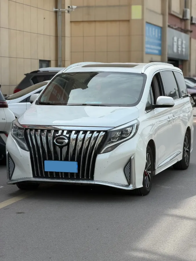 2021 GAC Trumpchi M8 2.0T 252HP L4 8AT,autocango,china used car exporter,china ev exporter,chinese used car exporter,chinese used ev exporter