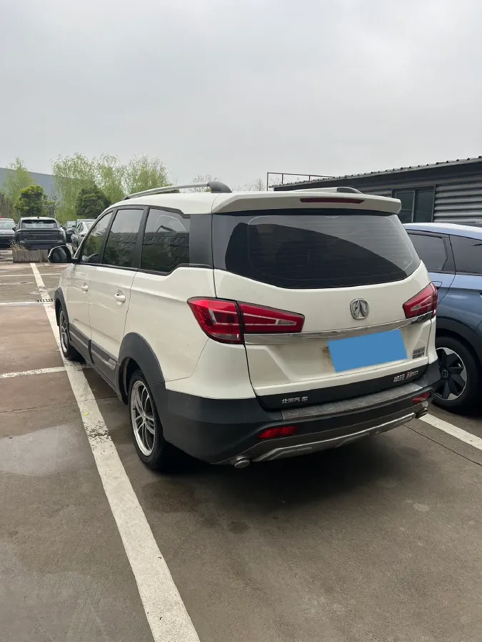 2017 BAIC WeiWang M50F 1.5L 116HP L4 5MT,autocango,china used car exporter,china ev exporter,chinese used car exporter,chinese used ev exporter