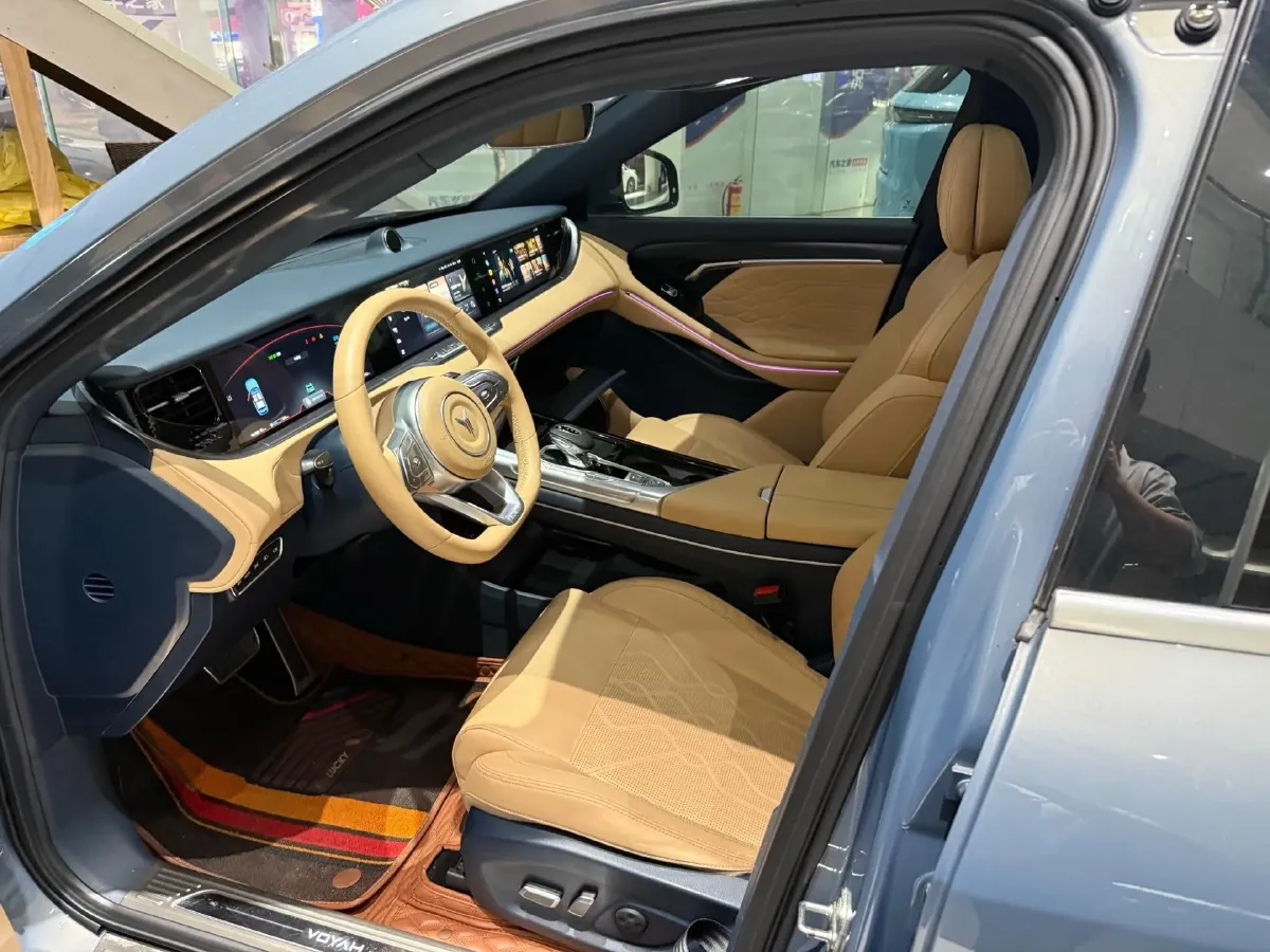 2021 Voyah FREE Range Extended 109HP REEV 33KWH,autocango,china used car exporter,china ev exporter,chinese used car exporter,chinese used ev exporter