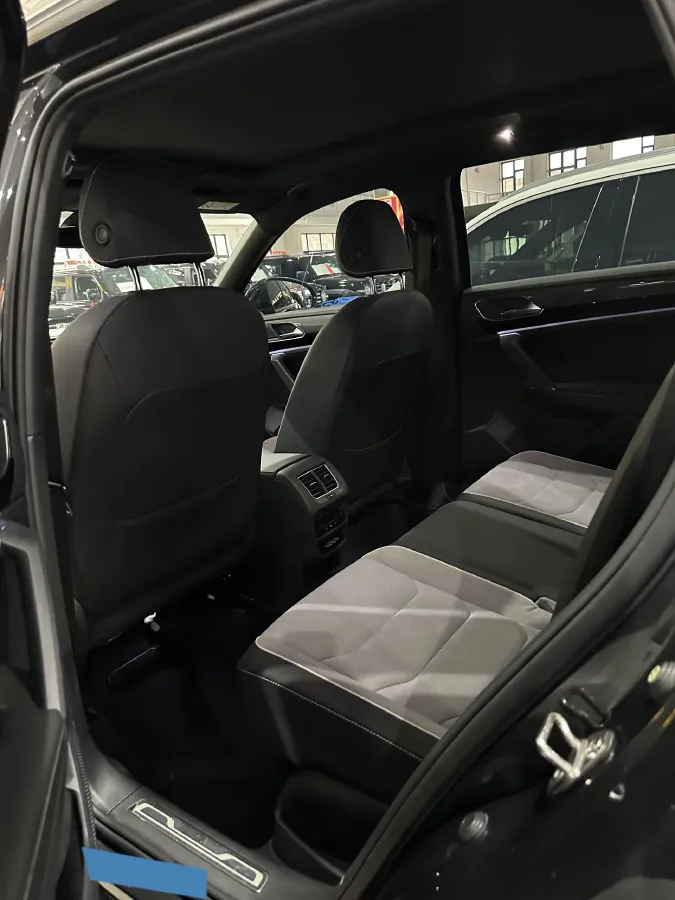 2021 Volkswagen Tayron 2.0T 220HP L4 7DCT,autocango,china used car exporter,china ev exporter,chinese used car exporter,chinese used ev exporter