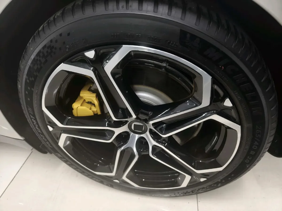 2024 MI SU7 BEV 101KWH,autocango,china used car exporter,china ev exporter,chinese used car exporter,chinese used ev exporter