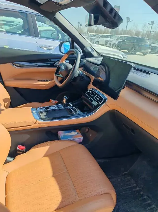 2025 Geely StarRay 1.5T 181HP L4 7DCT,autocango,china used car exporter,china ev exporter,chinese used car exporter,chinese used ev exporter