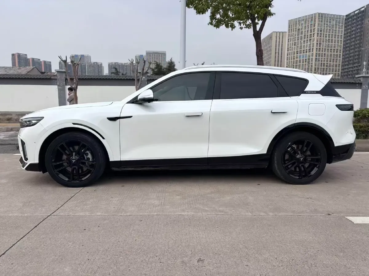 2024 Voyah FREE 1.5T 150HP L4 REEV 39.2KWH,autocango,china used car exporter,china ev exporter,chinese used car exporter,chinese used ev exporter