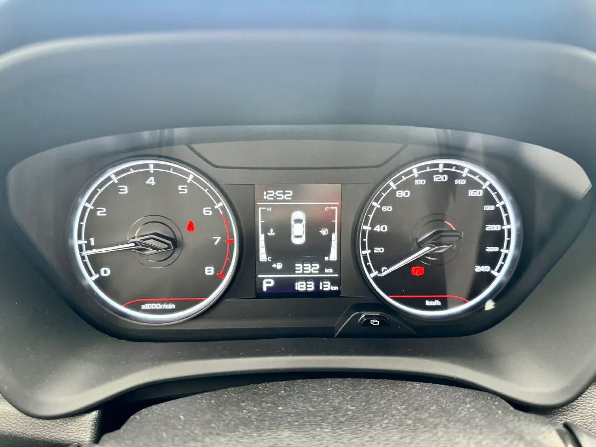 2022 Livan X3 PRO 1.5L 113HP L4 CVT,autocango,china used car exporter,china ev exporter,chinese used car exporter,chinese used ev exporter