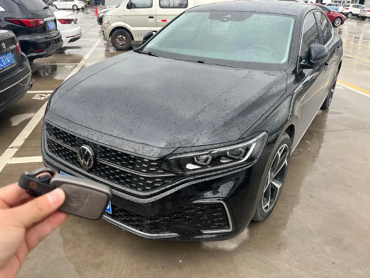 2023 Volkswagen Passat 2.0T 186HP L4 7DCT,autocango,china used car exporter,china ev exporter,chinese used car exporter,chinese used ev exporter