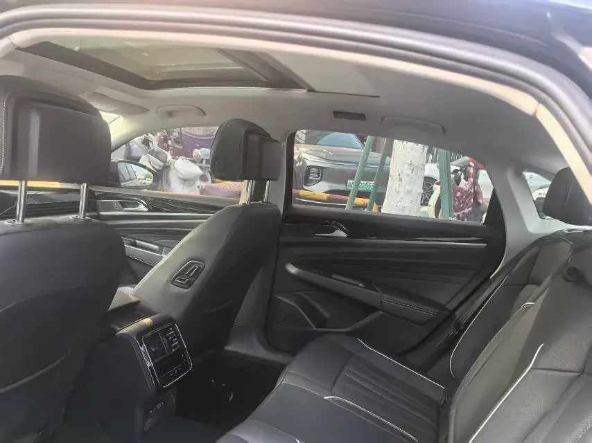 2024 Volkswagen Passat 2.0T 186HP L4 7DCT,autocango,china used car exporter,china ev exporter,chinese used car exporter,chinese used ev exporter