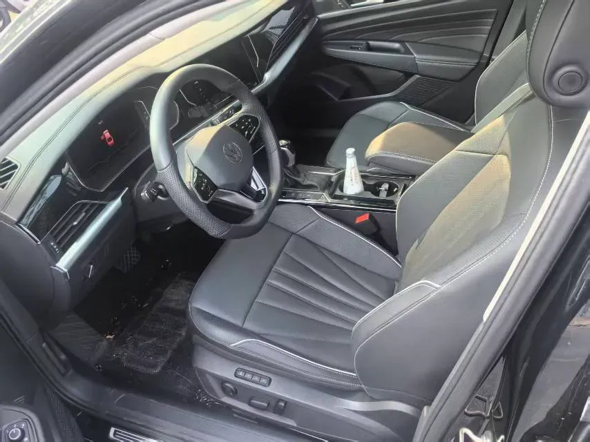 2024 Volkswagen Passat 2.0T 186HP L4 7DCT,autocango,china used car exporter,china ev exporter,chinese used car exporter,chinese used ev exporter