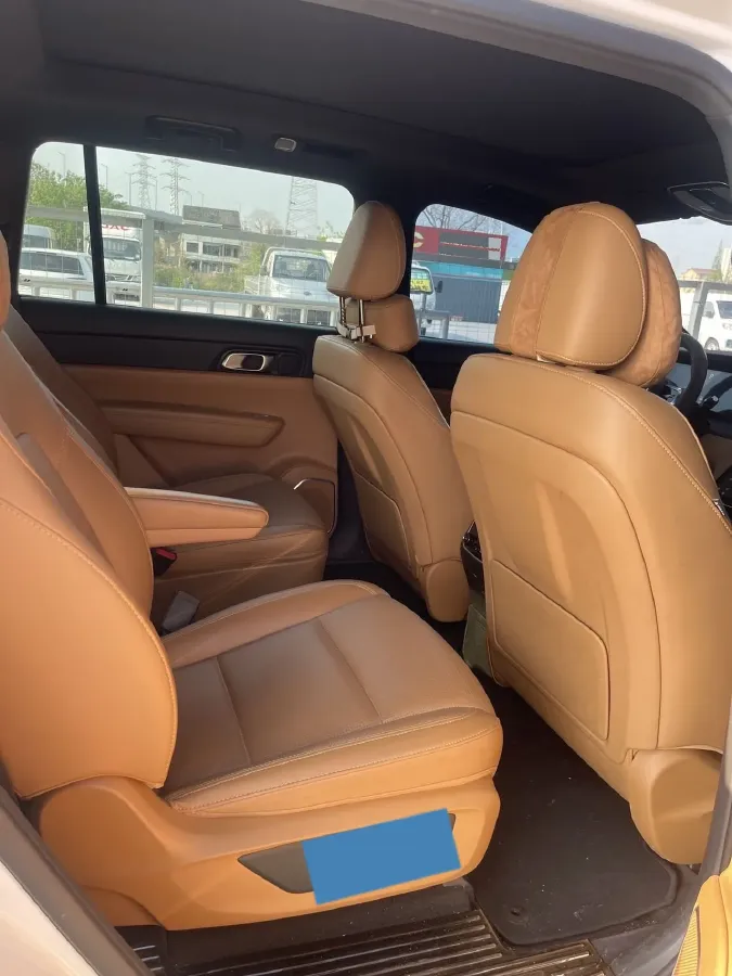 2021 Li ONE Range Extended 131HP REEV 40.5KWH,autocango,china used car exporter,china ev exporter,chinese used car exporter,chinese used ev exporter