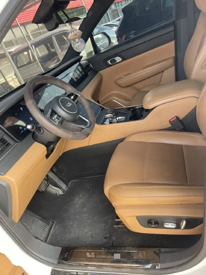 2021 Li ONE Range Extended 131HP REEV 40.5KWH,autocango,china used car exporter,china ev exporter,chinese used car exporter,chinese used ev exporter