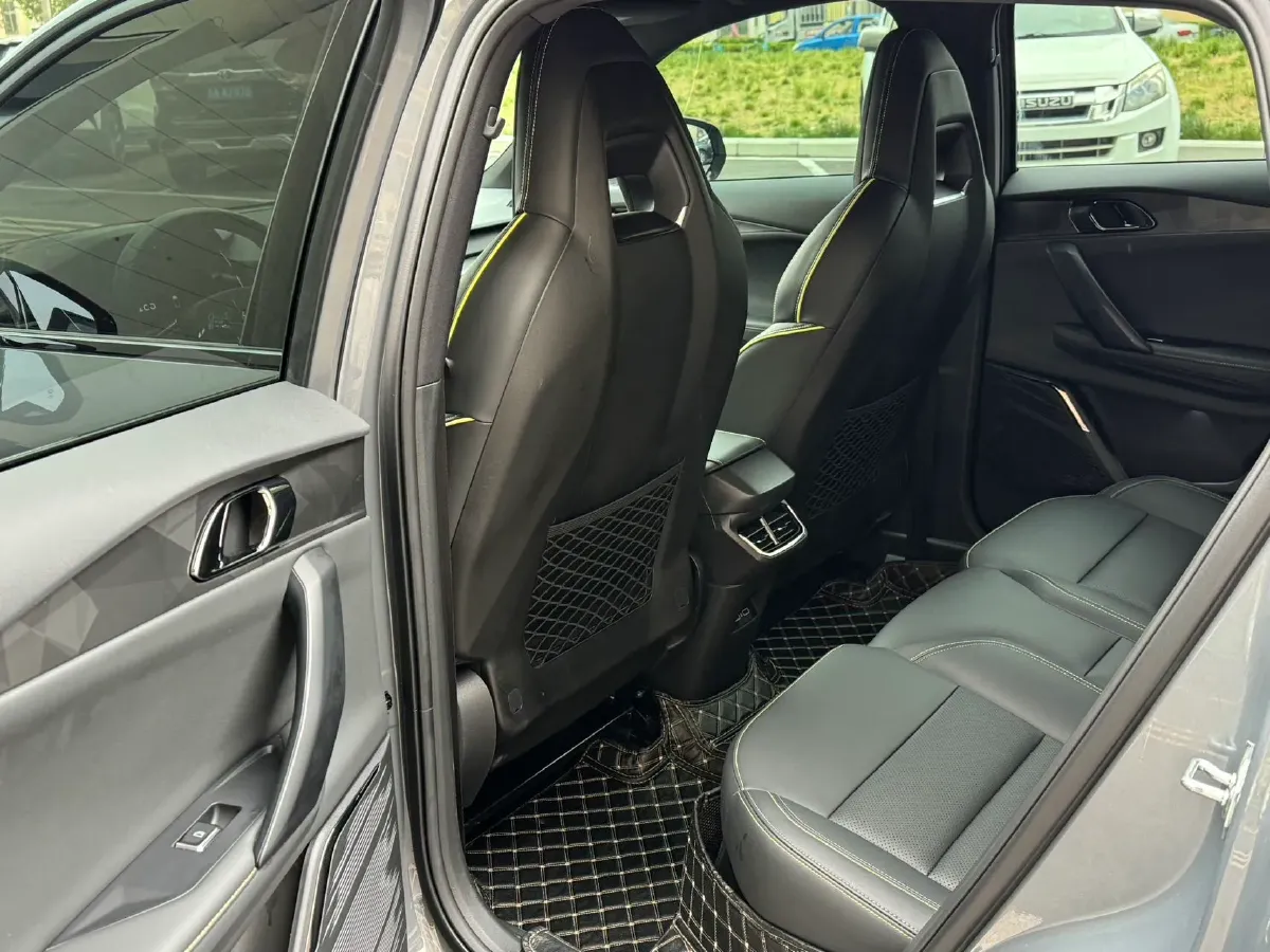 2023 LYNK&CO 03 1.5T 181HP L4 7DCT,autocango,china used car exporter,china ev exporter,chinese used car exporter,chinese used ev exporter