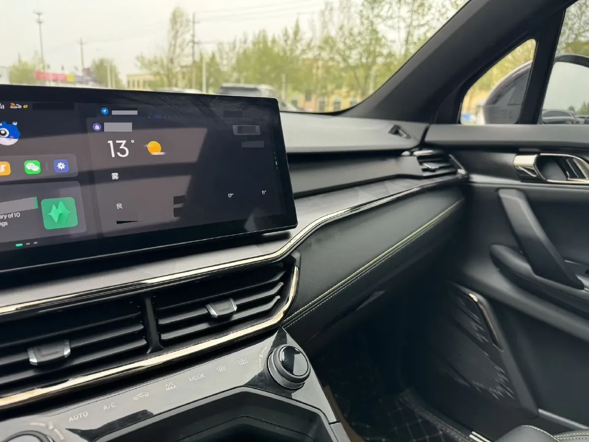 2023 LYNK&CO 03 1.5T 181HP L4 7DCT,autocango,china used car exporter,china ev exporter,chinese used car exporter,chinese used ev exporter