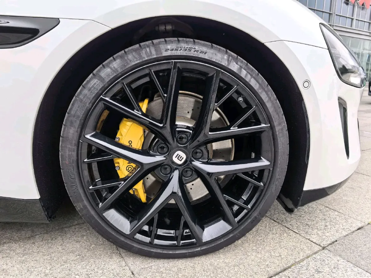 2024 MI SU7 BEV 101KWH,autocango,china used car exporter,china ev exporter,chinese used car exporter,chinese used ev exporter