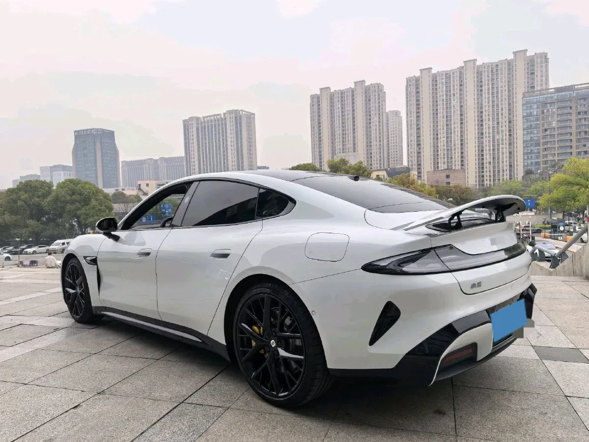 2024 MI SU7 BEV 101KWH,autocango,china used car exporter,china ev exporter,chinese used car exporter,chinese used ev exporter