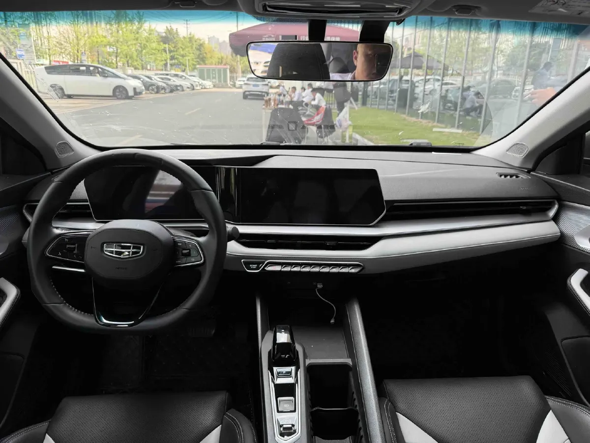 2024 Geely Binray 1.5T 181HP L4 7DCT,autocango,china used car exporter,china ev exporter,chinese used car exporter,chinese used ev exporter