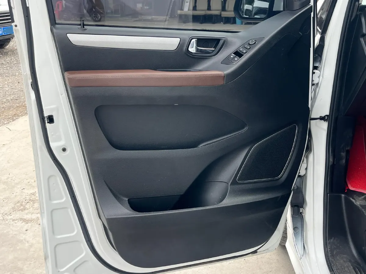 2021 MAXUS G10 2.0T 163HP L4 6MT,autocango,china used car exporter,china ev exporter,chinese used car exporter,chinese used ev exporter