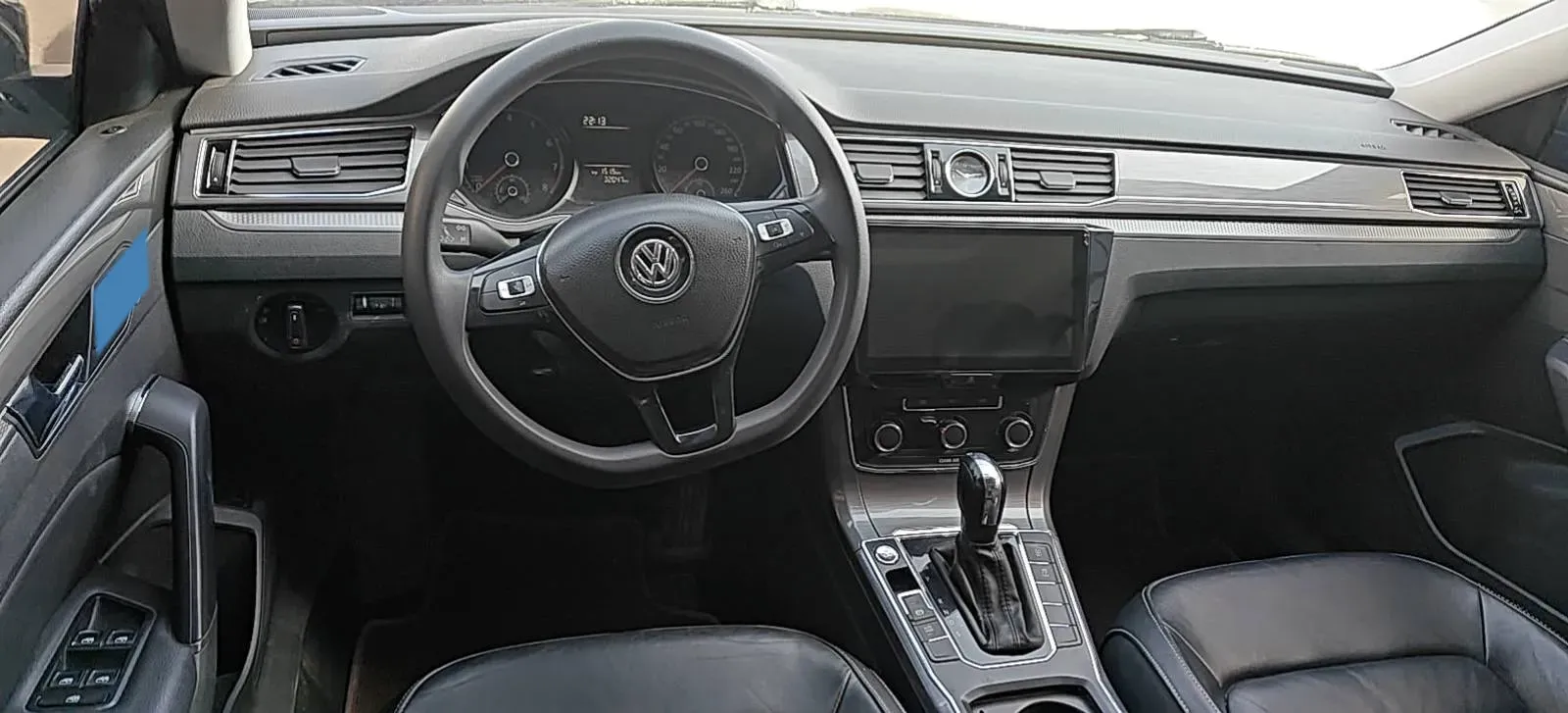 2015 Volkswagen Passat 1.8T 160HP L4 6AT,autocango,china used car exporter,china ev exporter,chinese used car exporter,chinese used ev exporter