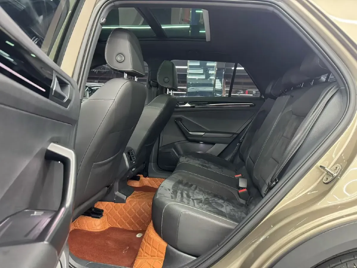 2019 Volkswagen T-Roc 1.4T 150HP L4 7DCT,autocango,china used car exporter,china ev exporter,chinese used car exporter,chinese used ev exporter