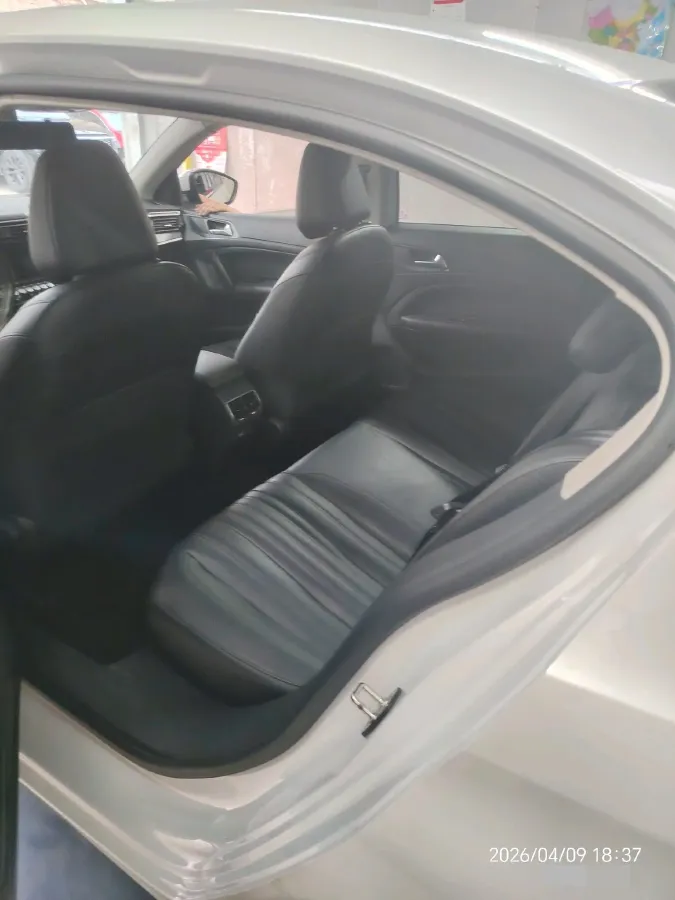 2022 Peugeot 408 1.6T 170HP L4 6AT,autocango,china used car exporter,china ev exporter,chinese used car exporter,chinese used ev exporter