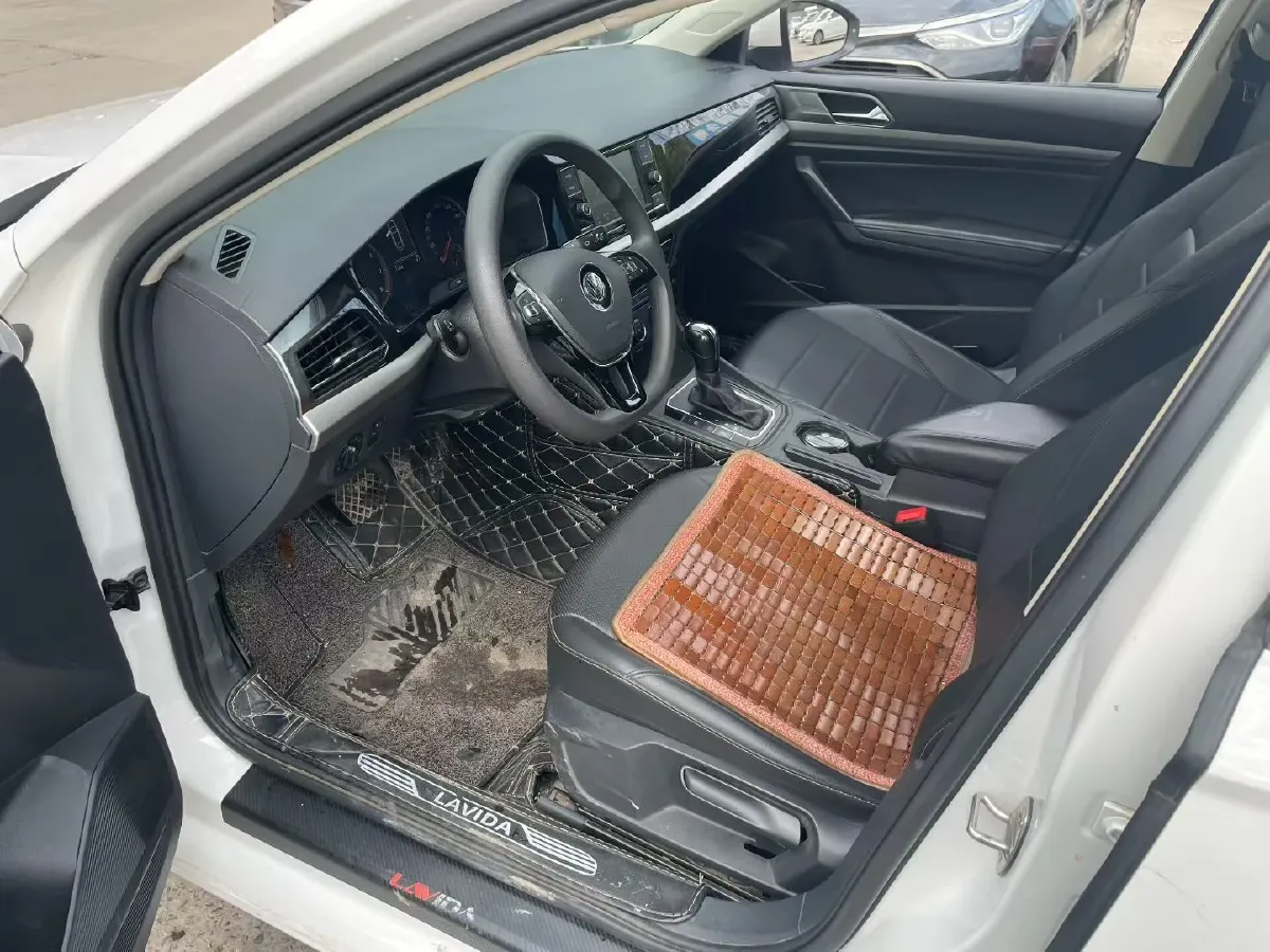 2018 Volkswagen Lavida 1.2T 116HP L4 7DCT,autocango,china used car exporter,china ev exporter,chinese used car exporter,chinese used ev exporter