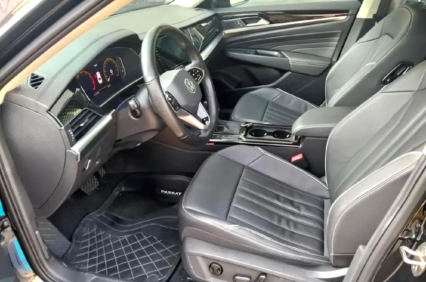 2023 Volkswagen Passat 2.0T 186HP L4 7DCT,autocango,china used car exporter,china ev exporter,chinese used car exporter,chinese used ev exporter