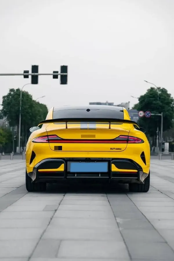 2025 MI SU7 Ultra BEV 93.7KWH,autocango,china used car exporter,china ev exporter,chinese used car exporter,chinese used ev exporter