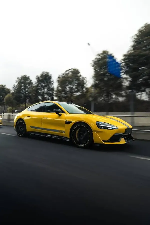 2025 MI SU7 Ultra BEV 93.7KWH,autocango,china used car exporter,china ev exporter,chinese used car exporter,chinese used ev exporter