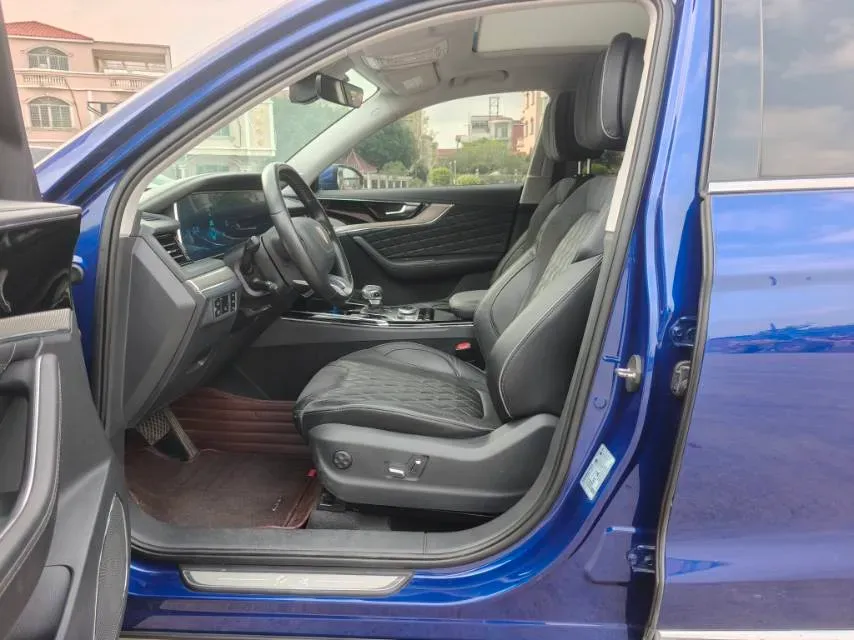 2022 HongQi HS5 2.0T 224HP L4 6AT,autocango,china used car exporter,china ev exporter,chinese used car exporter,chinese used ev exporter