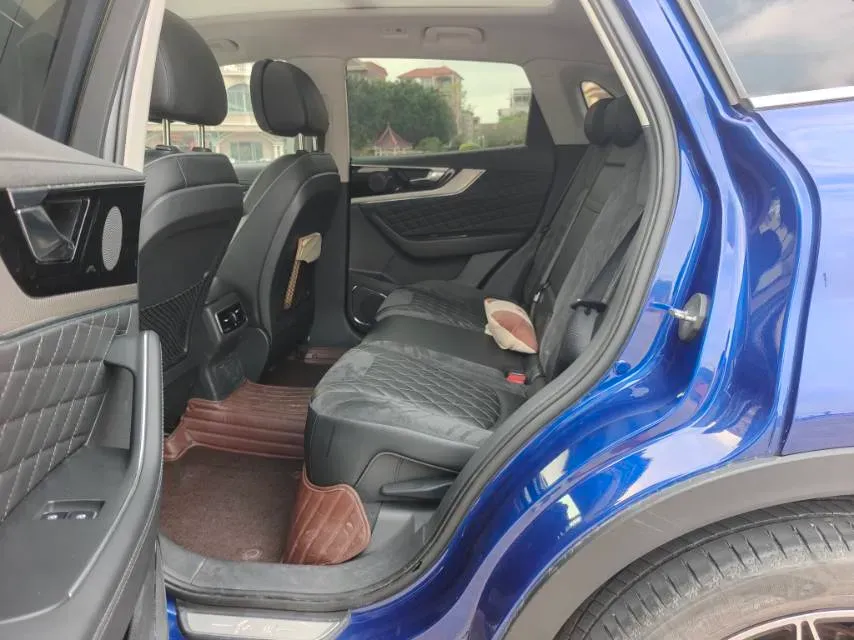 2022 HongQi HS5 2.0T 224HP L4 6AT,autocango,china used car exporter,china ev exporter,chinese used car exporter,chinese used ev exporter