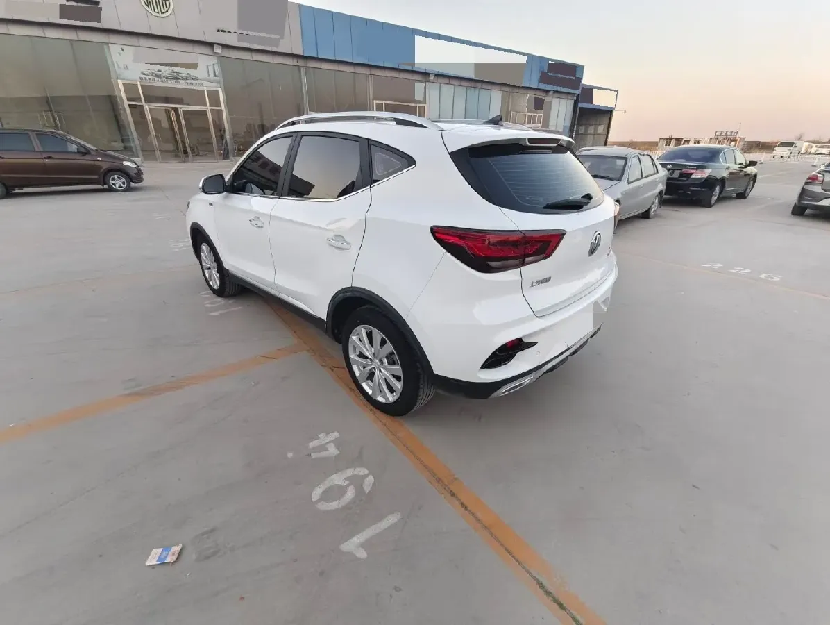 2020 MG ZS 1.5L 120HP L4 5MT,autocango,china used car exporter,china ev exporter,chinese used car exporter,chinese used ev exporter