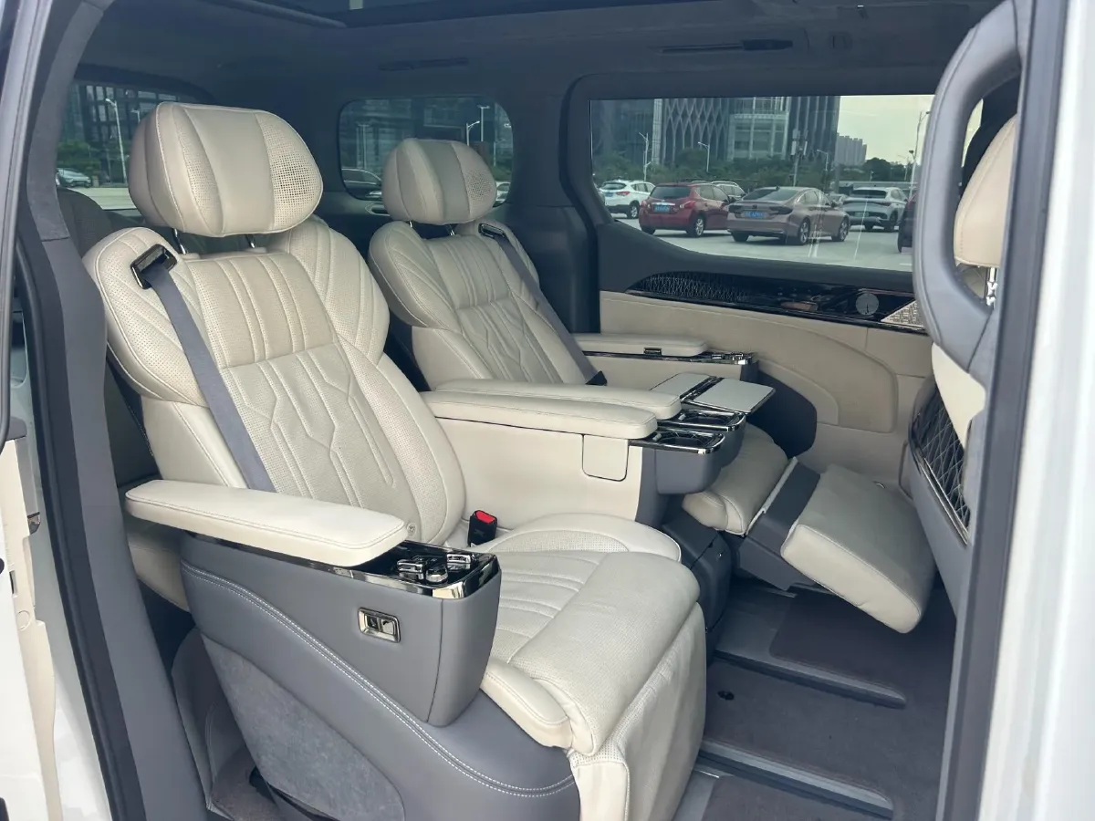 2022 Zeekr 009 BEV 140KWH,autocango,china used car exporter,china ev exporter,chinese used car exporter,chinese used ev exporter