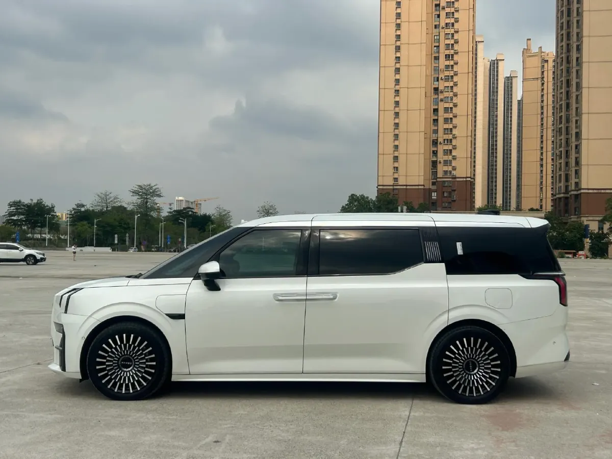 2022 Zeekr 009 BEV 140KWH,autocango,china used car exporter,china ev exporter,chinese used car exporter,chinese used ev exporter