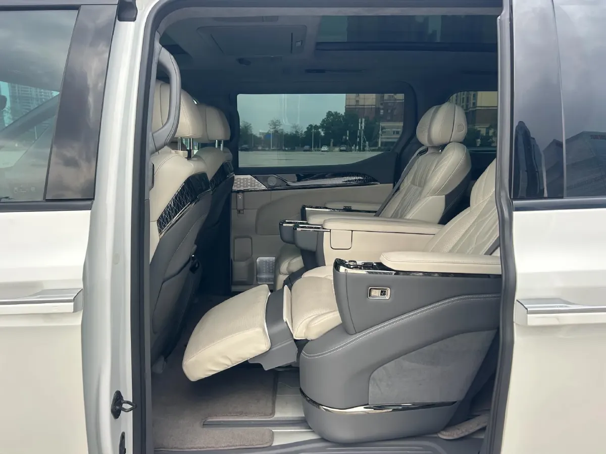 2022 Zeekr 009 BEV 140KWH,autocango,china used car exporter,china ev exporter,chinese used car exporter,chinese used ev exporter