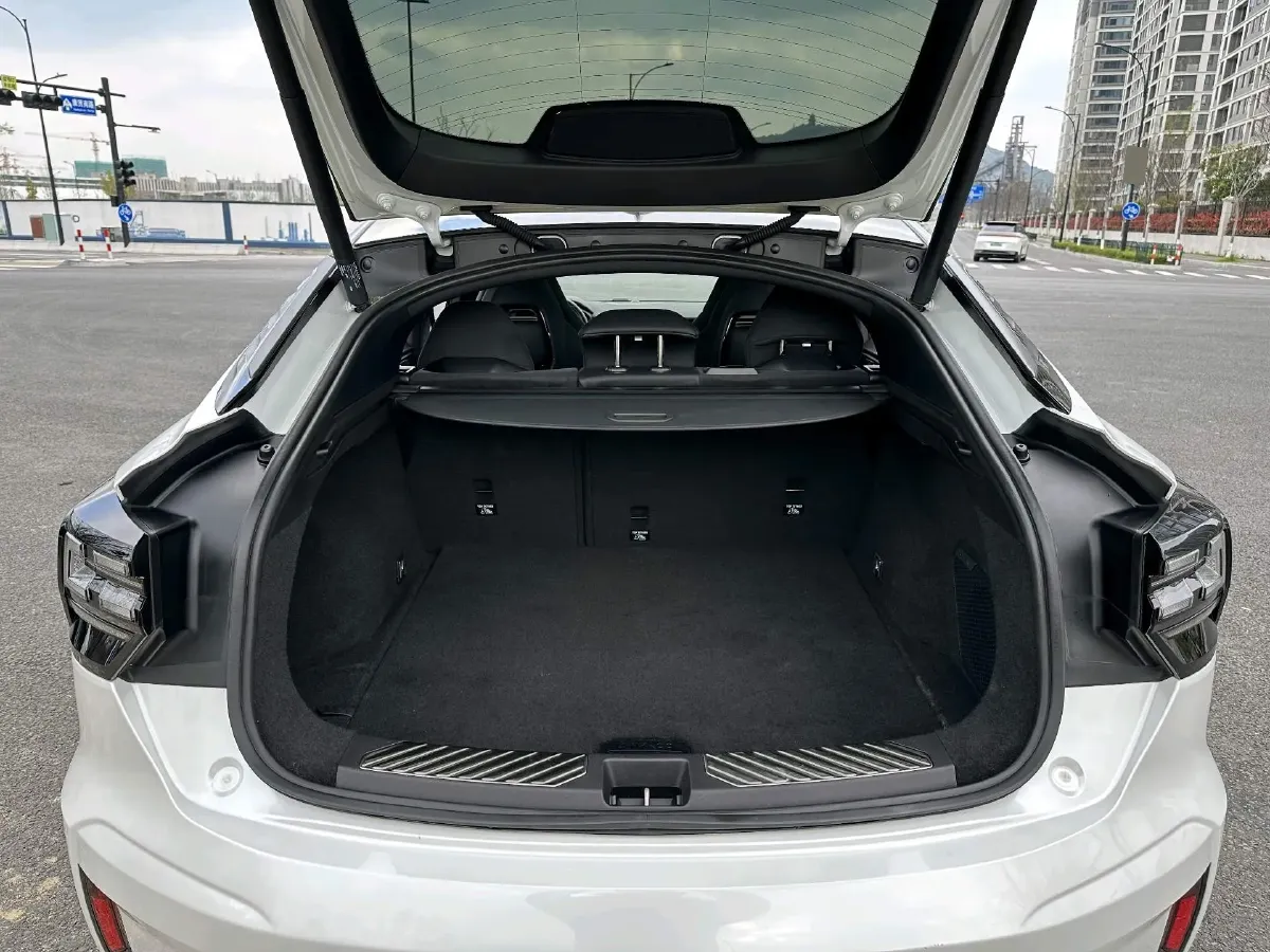 2021 LYNK&CO 01 2.0T 254HP L4 8AT,autocango,china used car exporter,china ev exporter,chinese used car exporter,chinese used ev exporter