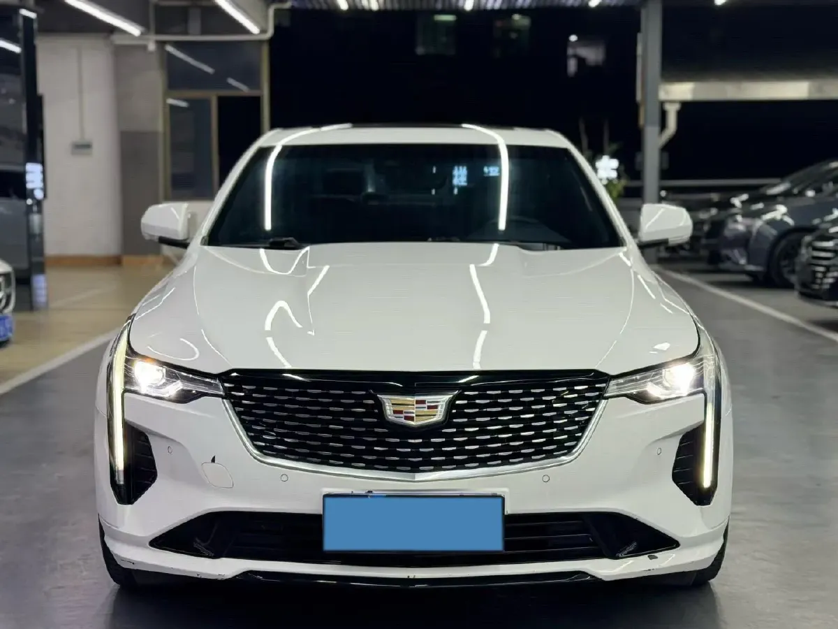 2021 Cadillac CT4 2.0T 237HP L4 8AT,autocango,china used car exporter,china ev exporter,chinese used car exporter,chinese used ev exporter
