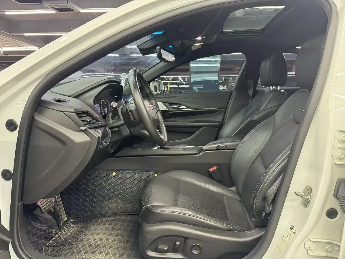 2021 Cadillac CT4 2.0T 237HP L4 8AT,autocango,china used car exporter,china ev exporter,chinese used car exporter,chinese used ev exporter