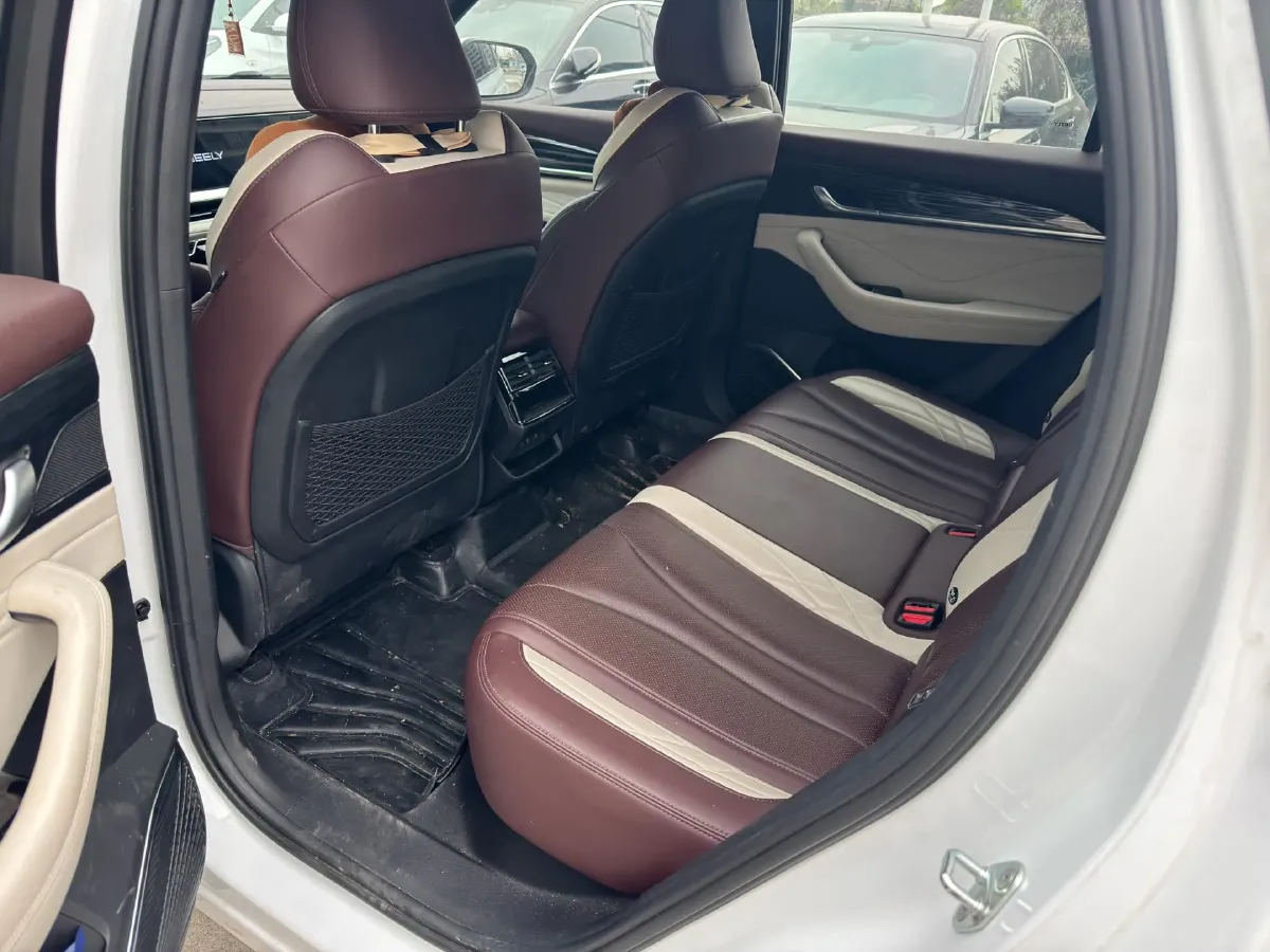 2021 Geely Monjaro 2.0T 218HP L4 7DCT,autocango,china used car exporter,china ev exporter,chinese used car exporter,chinese used ev exporter