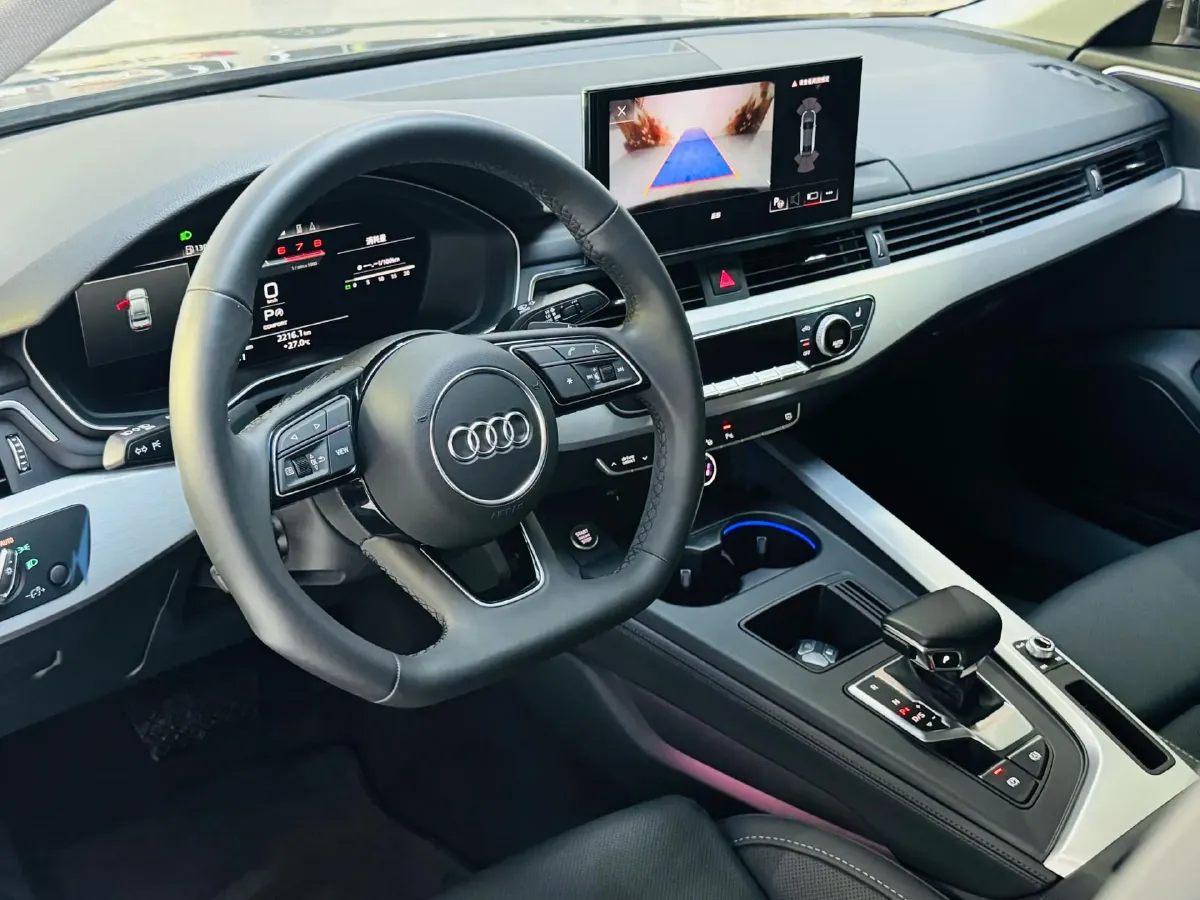 2023 Audi A4L 2.0T 190HP L4 7DCT,autocango,china used car exporter,china ev exporter,chinese used car exporter,chinese used ev exporter