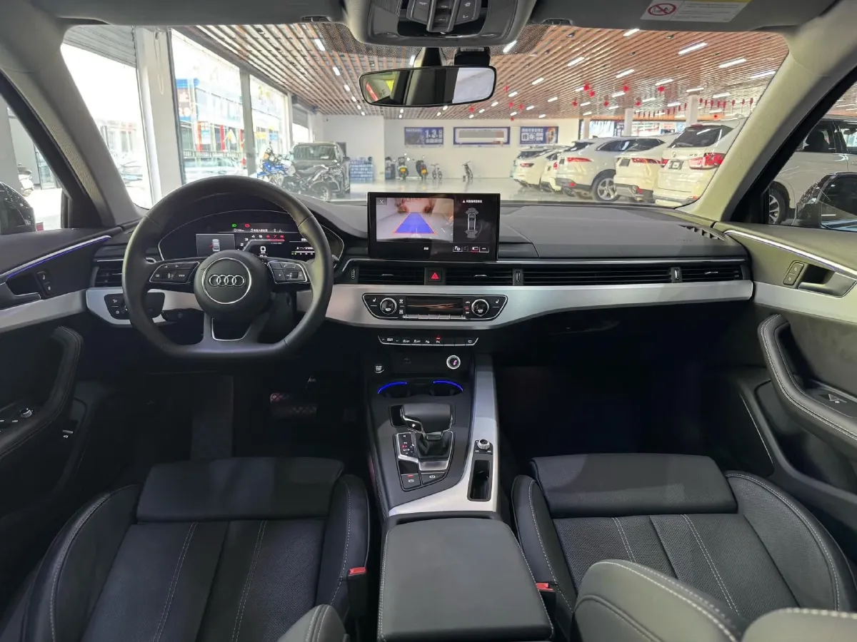 2023 Audi A4L 2.0T 190HP L4 7DCT,autocango,china used car exporter,china ev exporter,chinese used car exporter,chinese used ev exporter