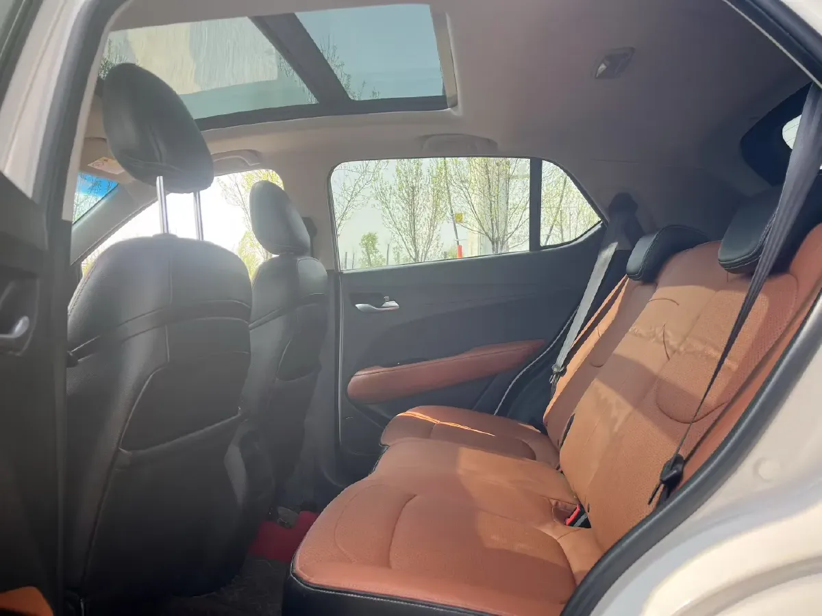 2017 HaiMa S5 Young Edition 1.6L 122HP L4 5MT,autocango,china used car exporter,china ev exporter,chinese used car exporter,chinese used ev exporter