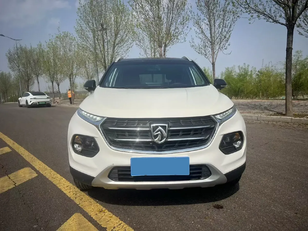 2017 HaiMa S5 Young Edition 1.6L 122HP L4 5MT,autocango,china used car exporter,china ev exporter,chinese used car exporter,chinese used ev exporter
