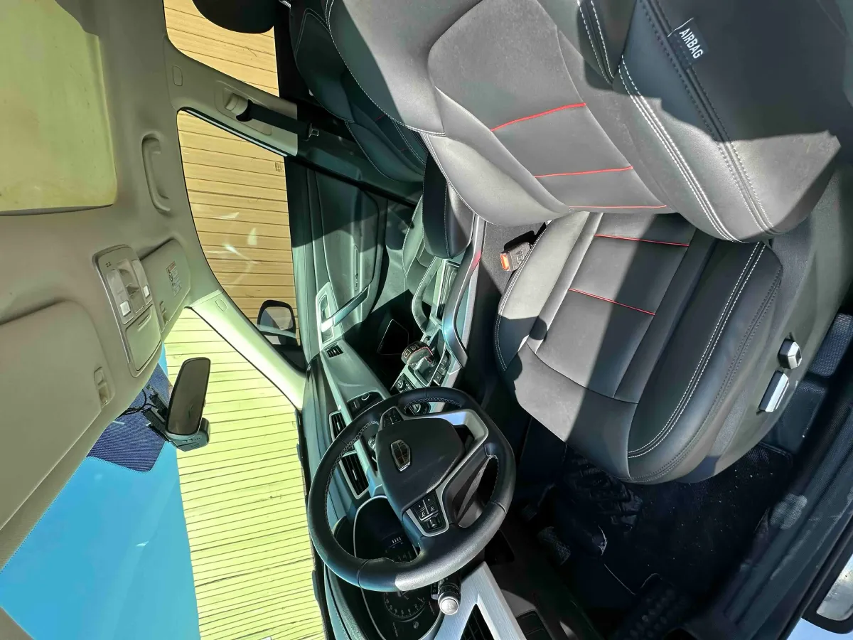 2020 Roewe i6 1.5T 169HP L4 7DCT,autocango,china used car exporter,china ev exporter,chinese used car exporter,chinese used ev exporter