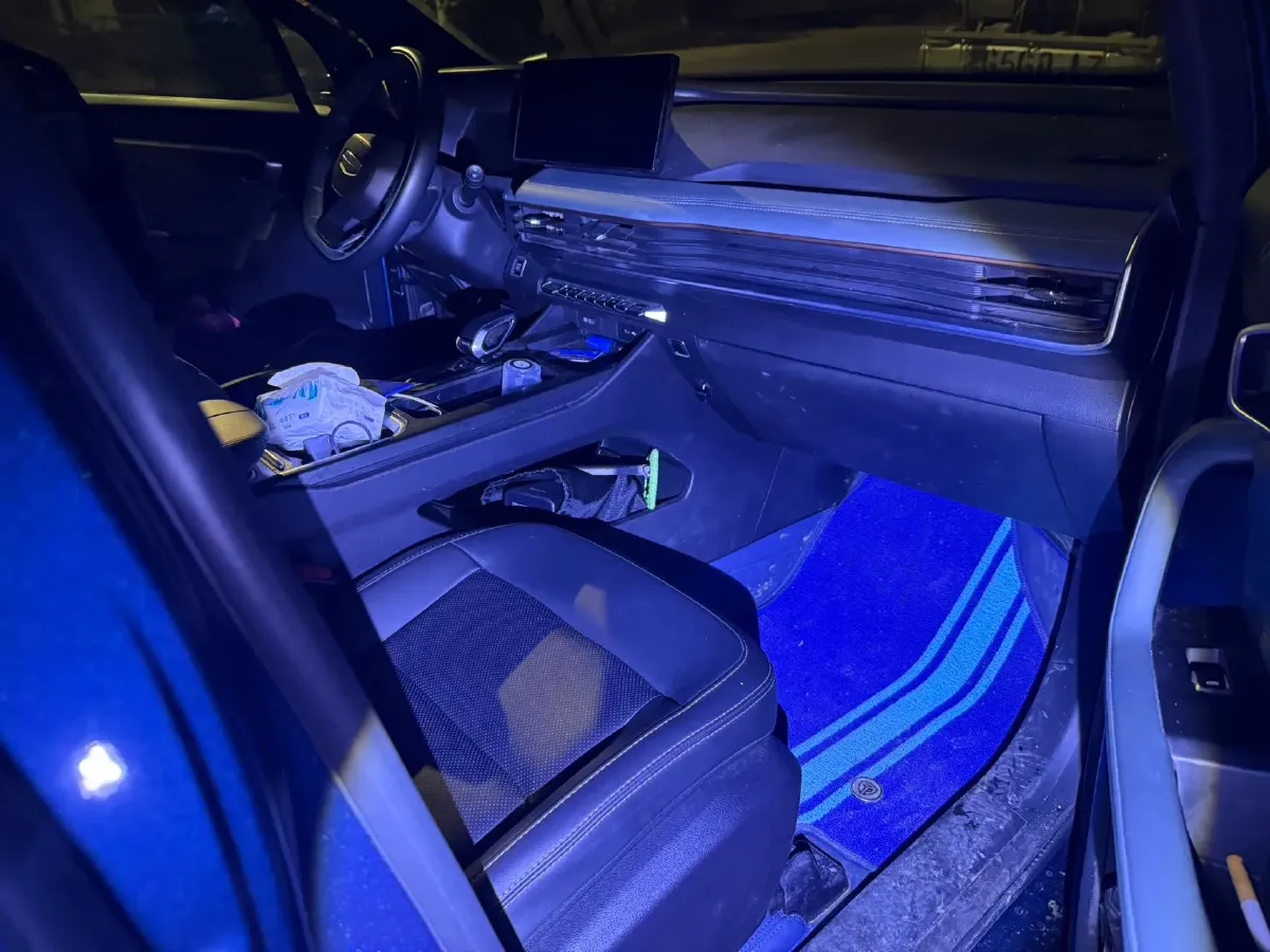 2023 Geely Okavango L 2.0T 218HP L4 7DCT,autocango,china used car exporter,china ev exporter,chinese used car exporter,chinese used ev exporter