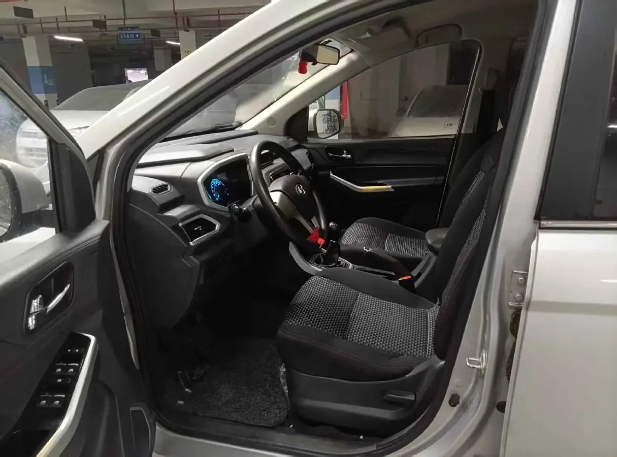 2017 BAIC ChangHe M70 1.5L 113HP L4 5MT,autocango,china used car exporter,china ev exporter,chinese used car exporter,chinese used ev exporter