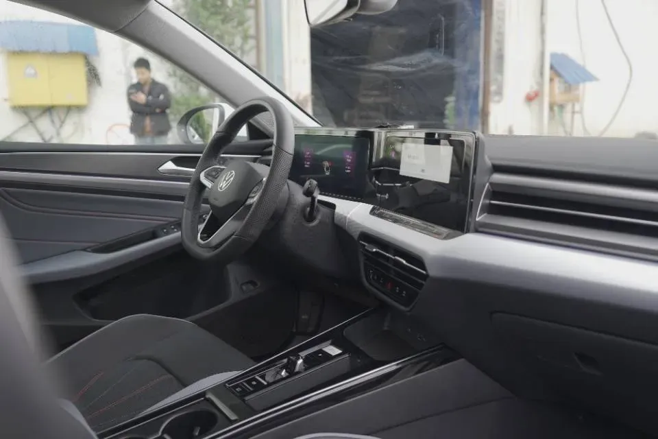 2024 Volkswagen Lamando 1.4T 150HP L4 7DCT,autocango,china used car exporter,china ev exporter,chinese used car exporter,chinese used ev exporter