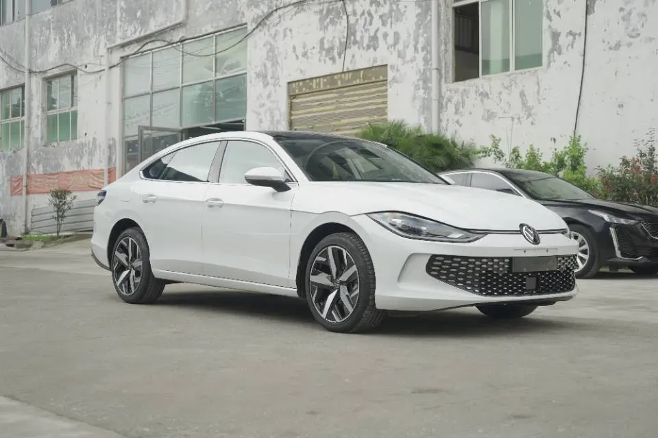 2024 Volkswagen Lamando 1.4T 150HP L4 7DCT,autocango,china used car exporter,china ev exporter,chinese used car exporter,chinese used ev exporter