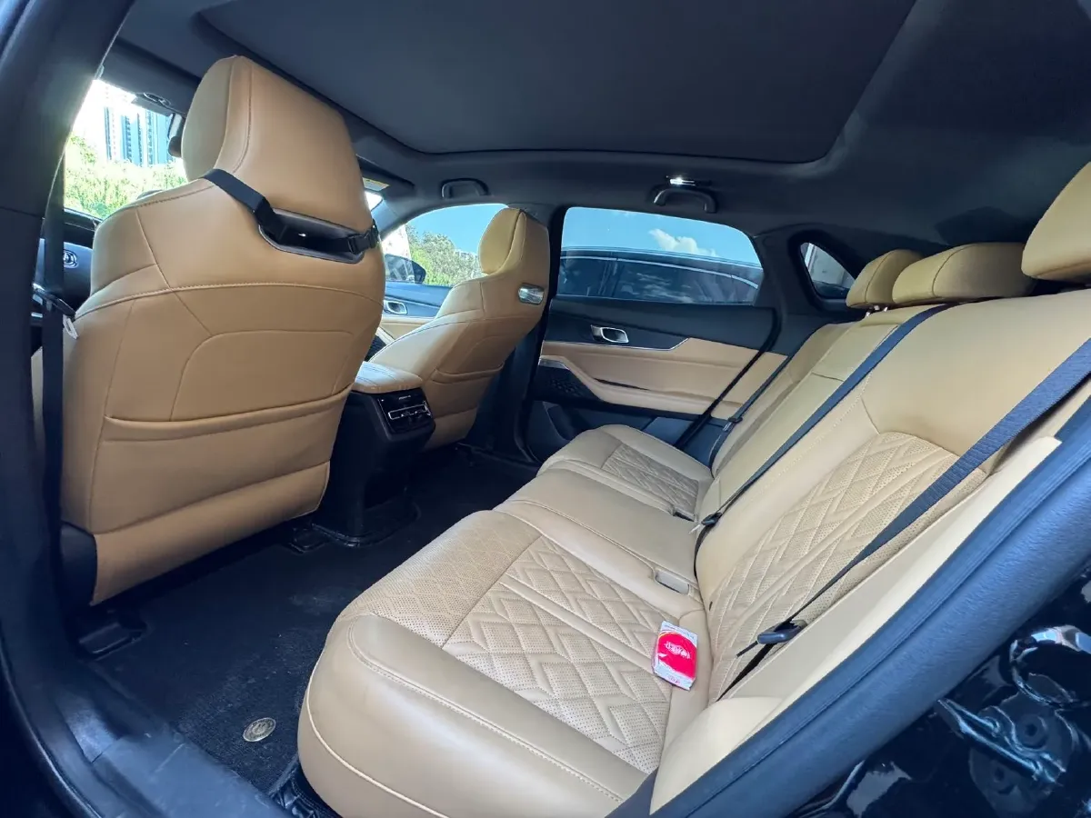 2021 ChangAn UNI-K 2.0T 233HP L4 8AT,autocango,china used car exporter,china ev exporter,chinese used car exporter,chinese used ev exporter