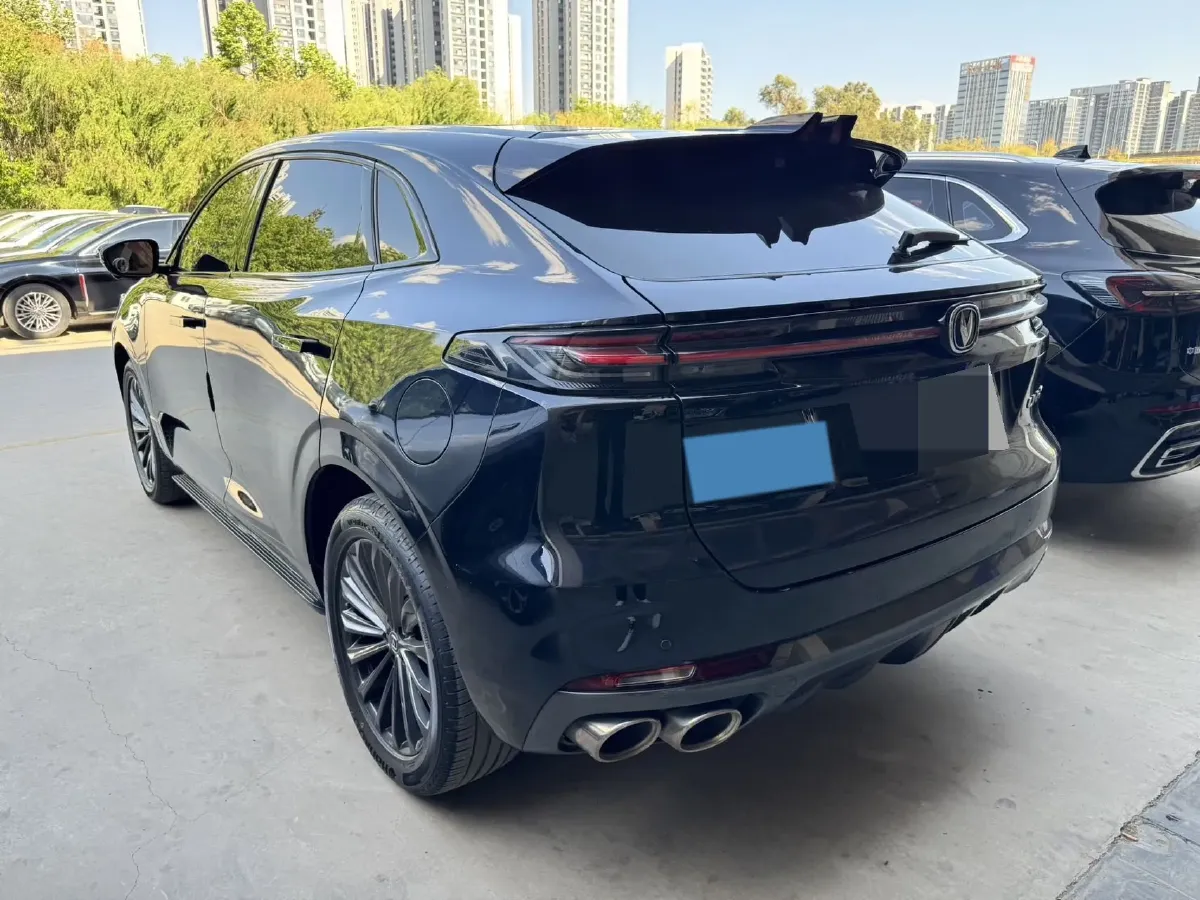 2021 ChangAn UNI-K 2.0T 233HP L4 8AT,autocango,china used car exporter,china ev exporter,chinese used car exporter,chinese used ev exporter